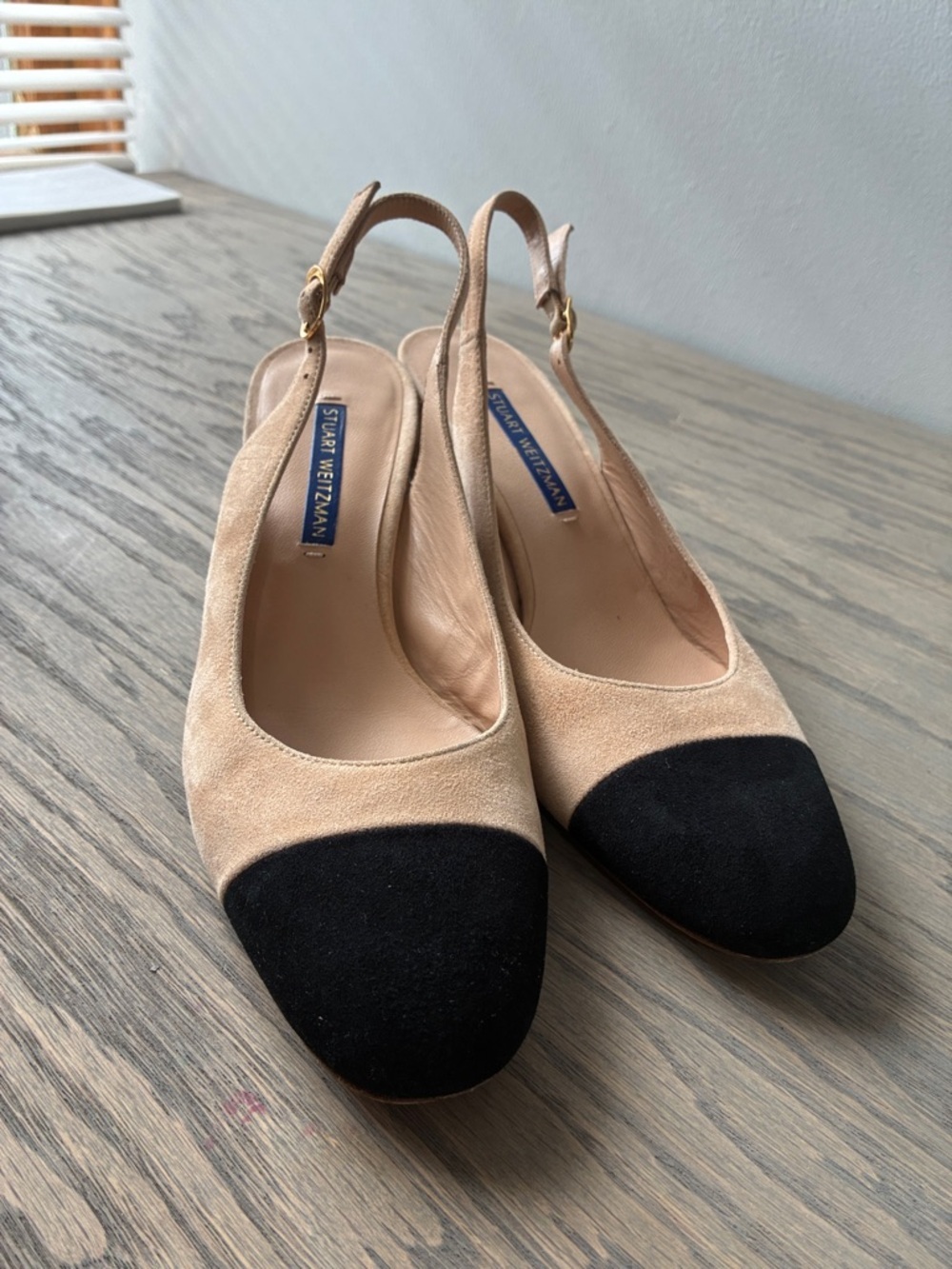 Stuart Weitzman Two-Tone Beige and Black Slingback Clogs - Picture 9 of 11
